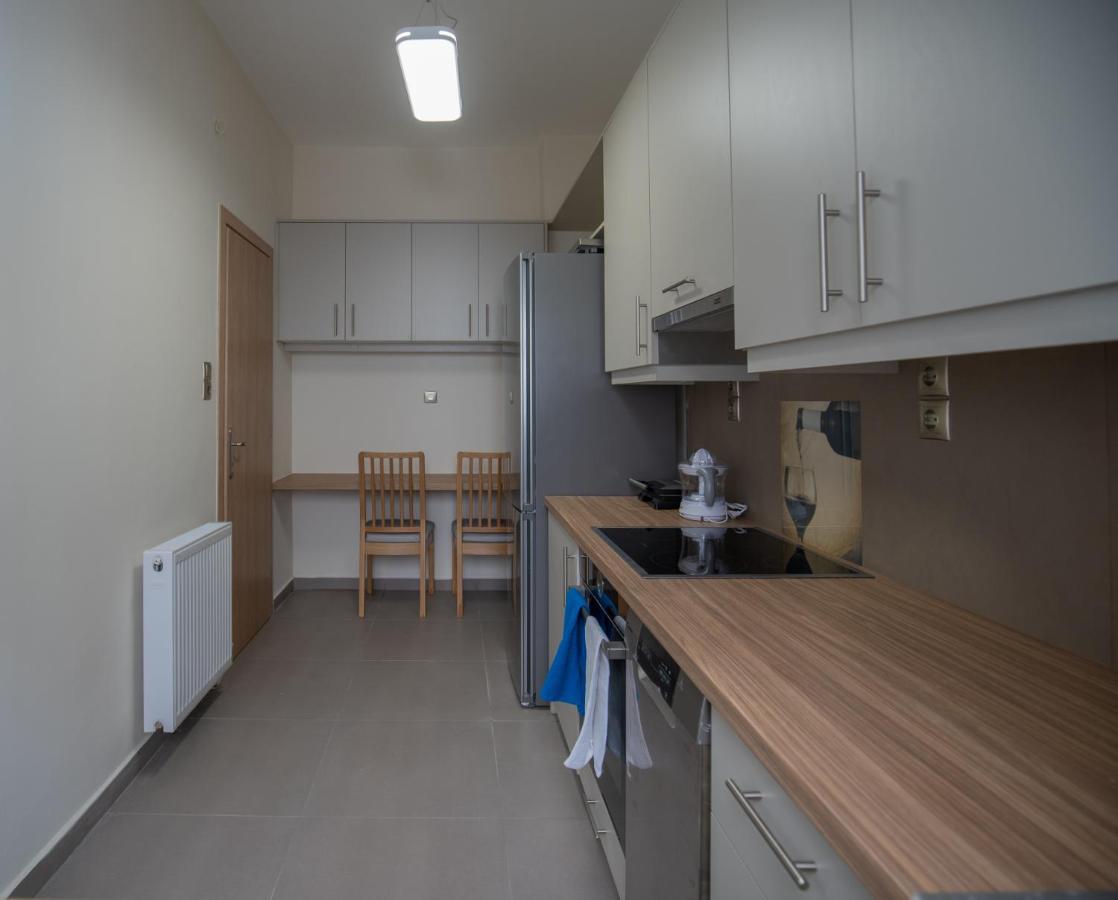 Max Blue Apartment, A Stay Like No Other Piraeus Exterior photo