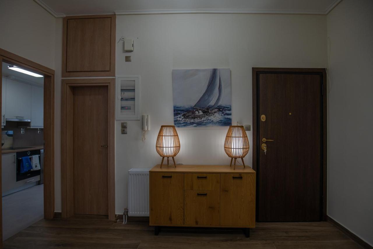 Max Blue Apartment, A Stay Like No Other Piraeus Exterior photo